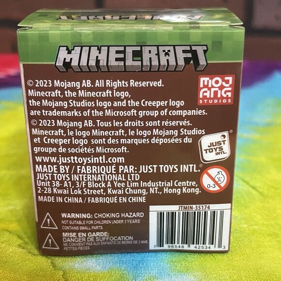 Minecraft Series 2 Charms Enderman 2.5-Inch Backpack Hanger - Picture 4 of 4